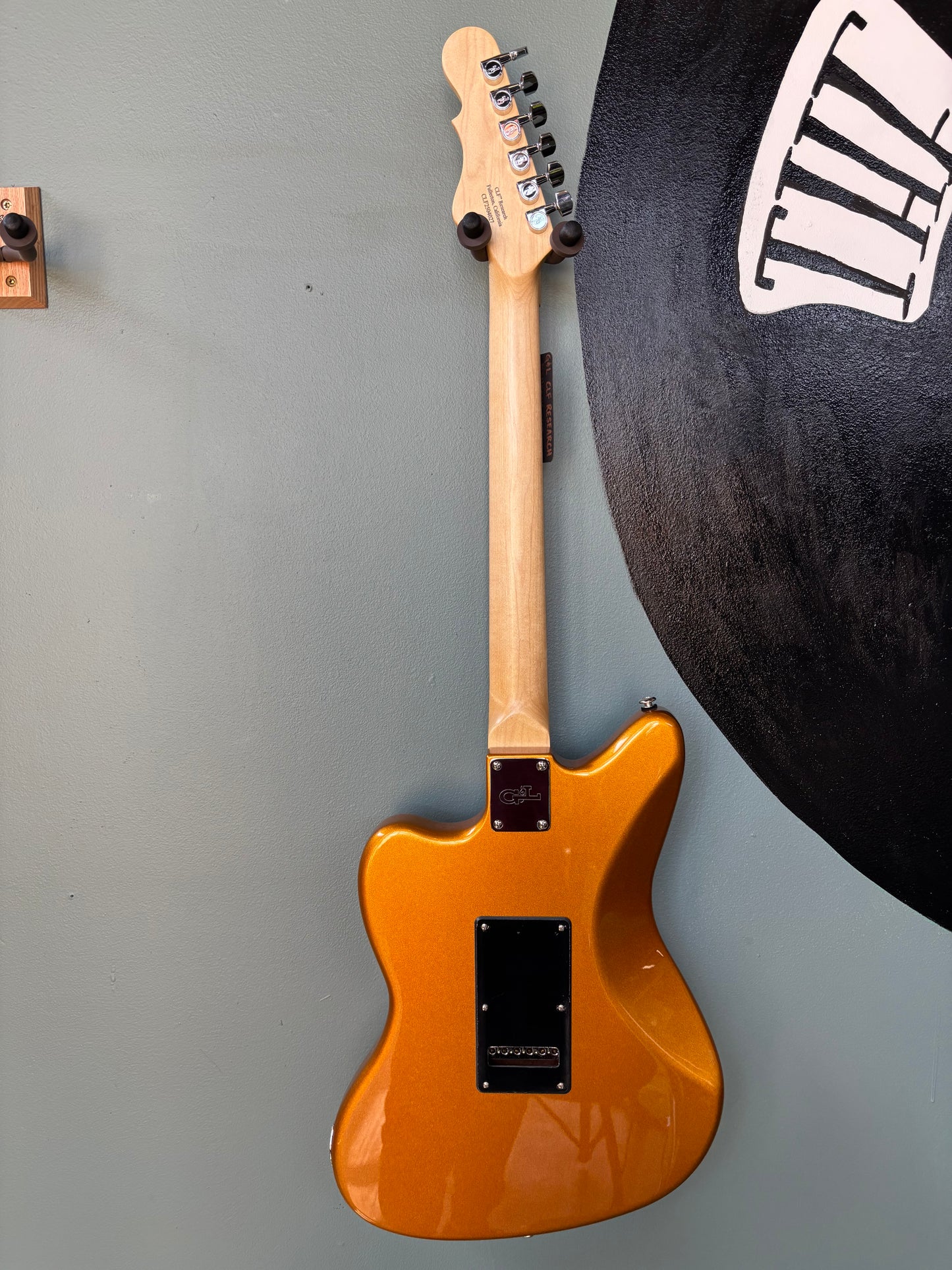G&L Guitars G&L CLF Research Doheny V12, Pharaoh Gold