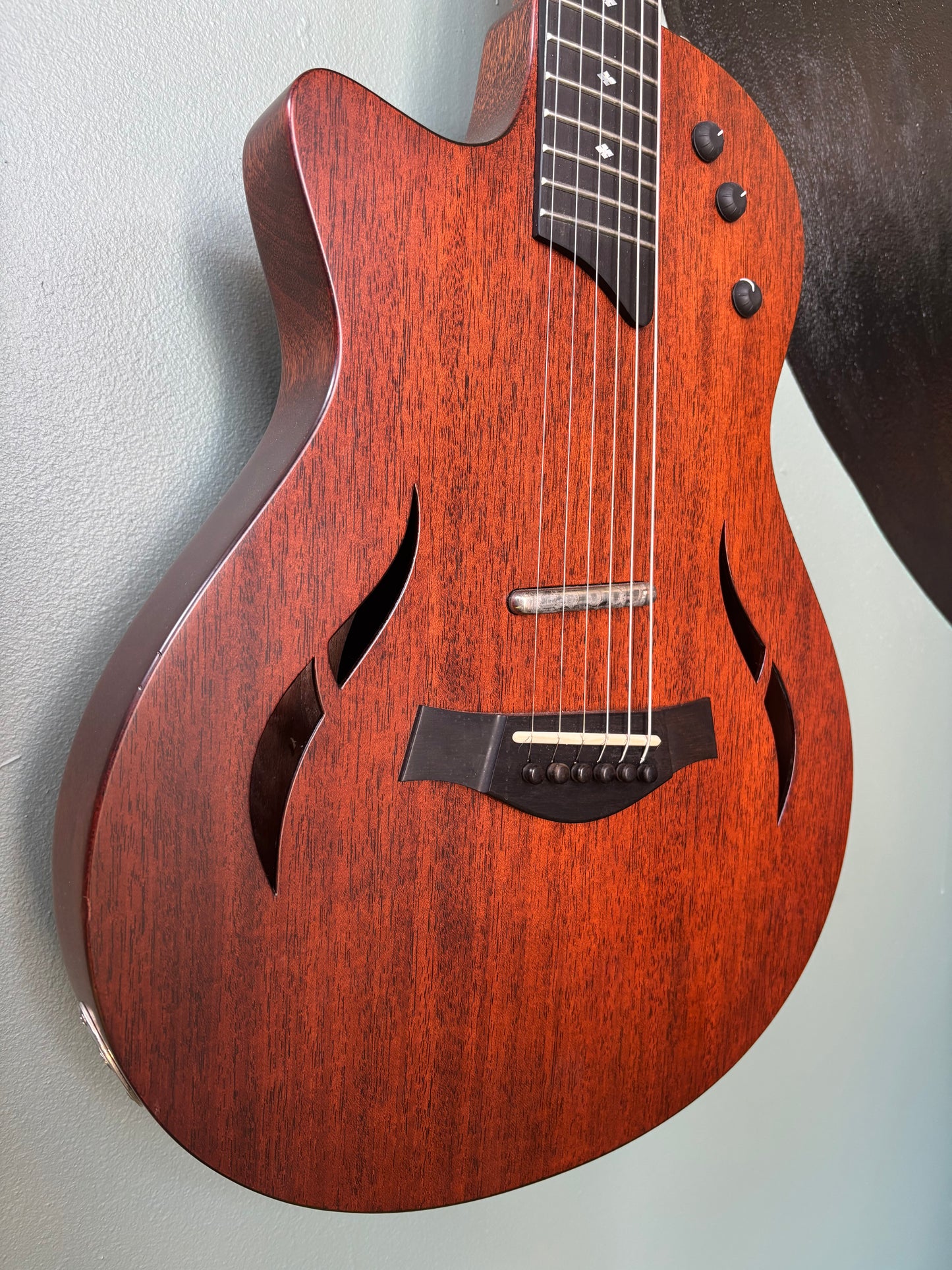 Used Taylor T5Z Classic Left Handed