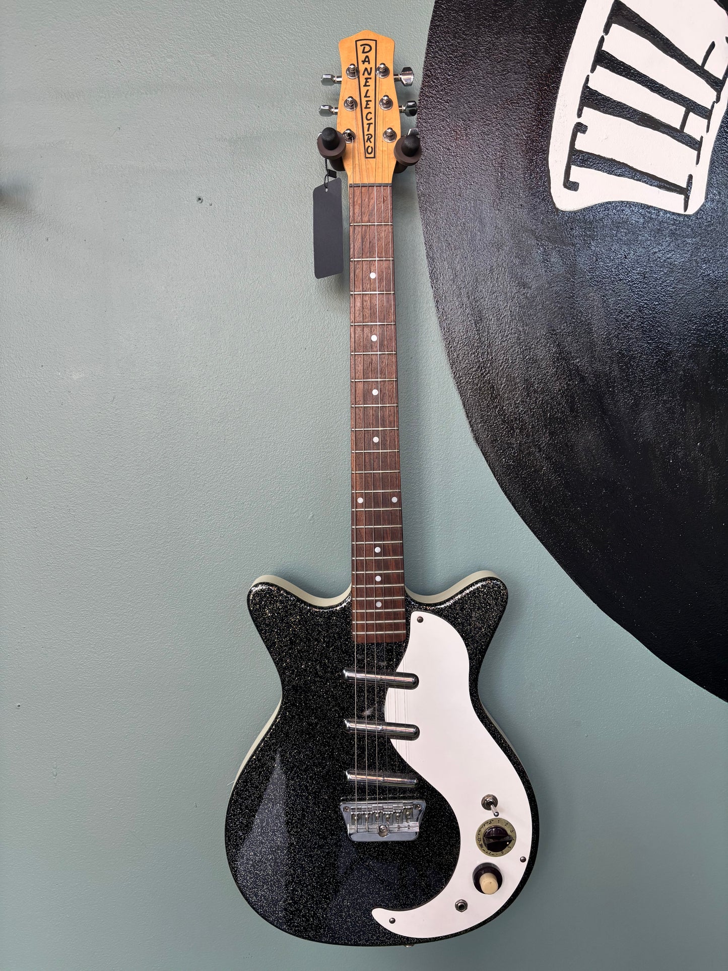 Used Danelectro DC3 Pro