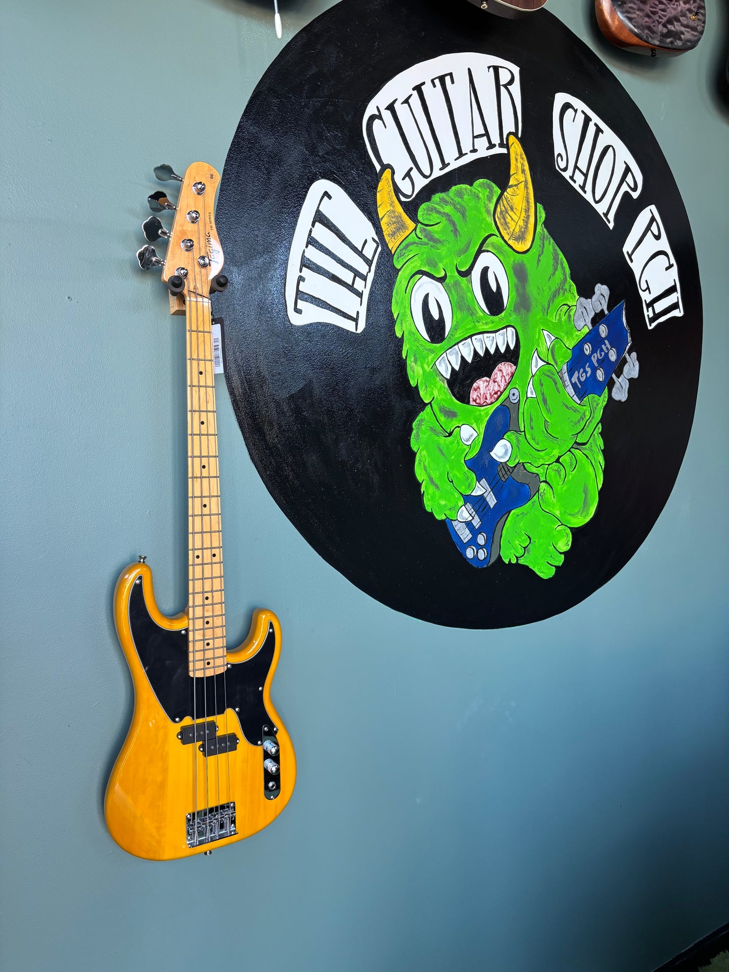 Tagima Usa Tagima TW 66 Electric Bass Butterscotch Blonde