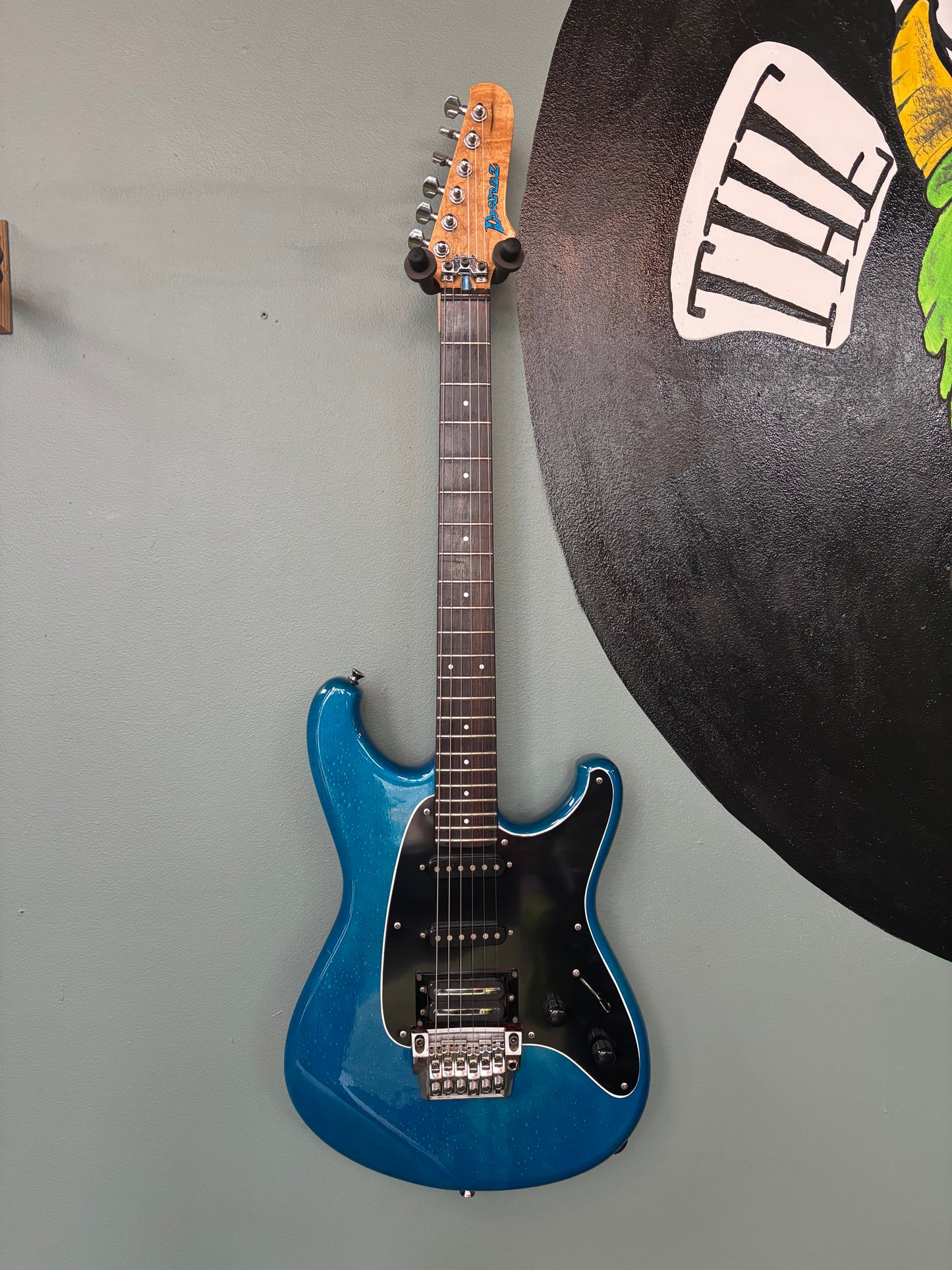Used Ibanez Roadstar II MIJ