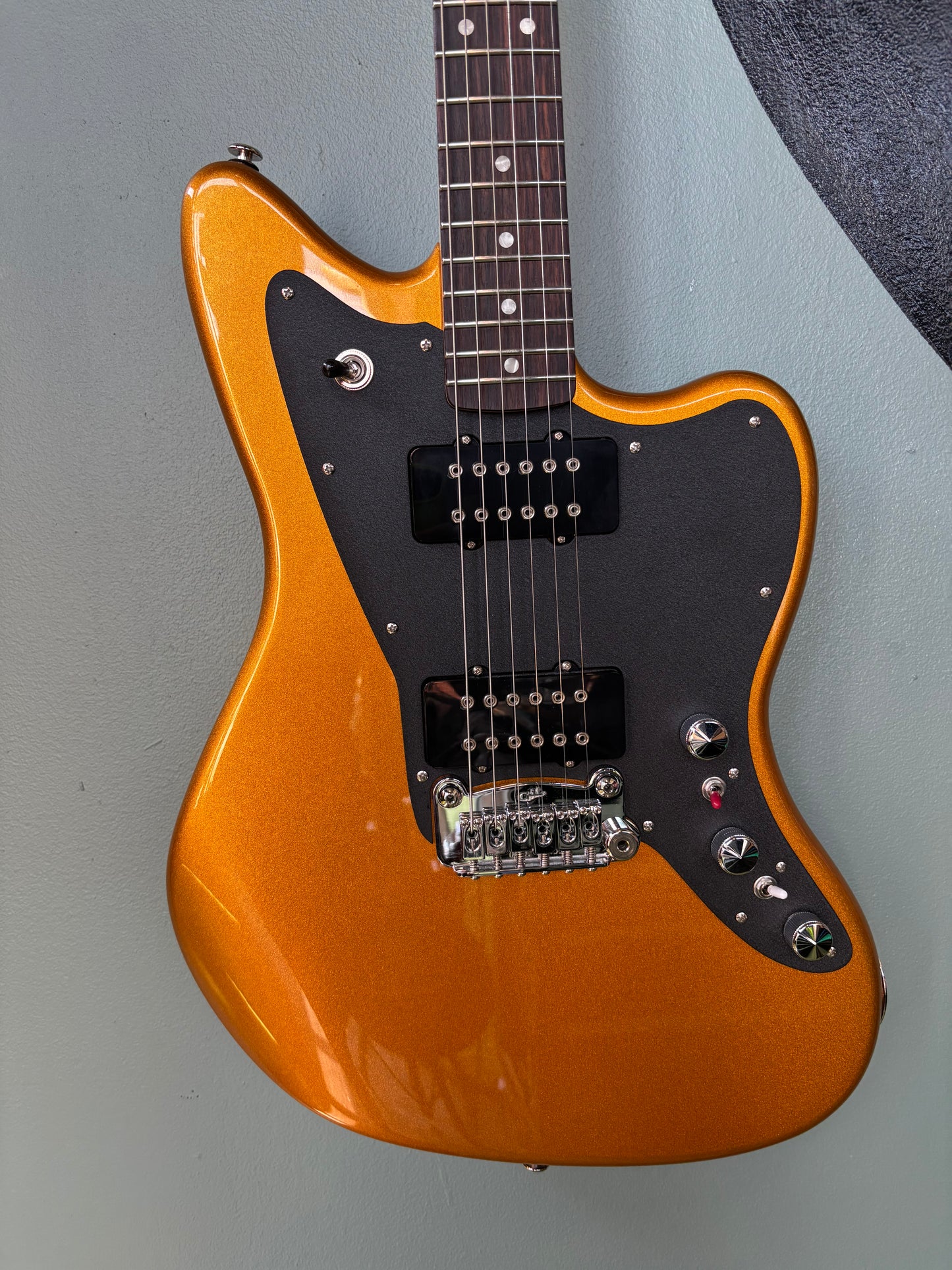 G&L Guitars G&L CLF Research Doheny V12, Pharaoh Gold