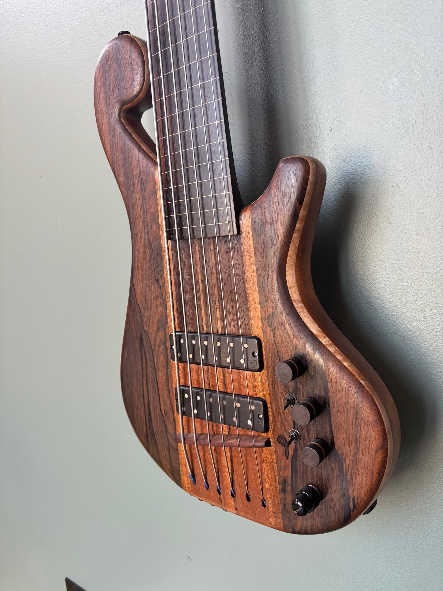 Beardly Customs Beardly Custom 6 Lined Fretless