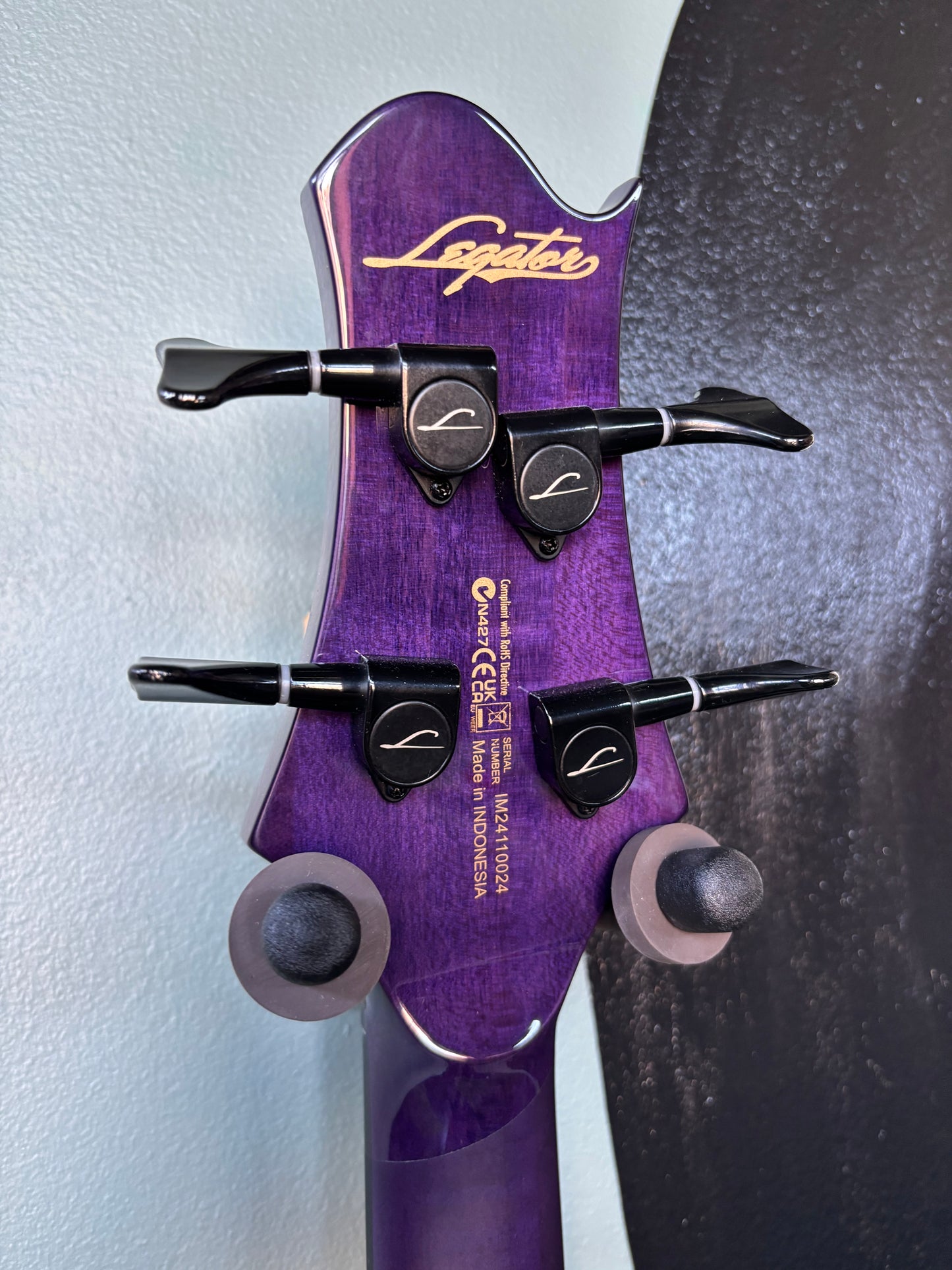 Legator HB 4-String Bass - Magenta