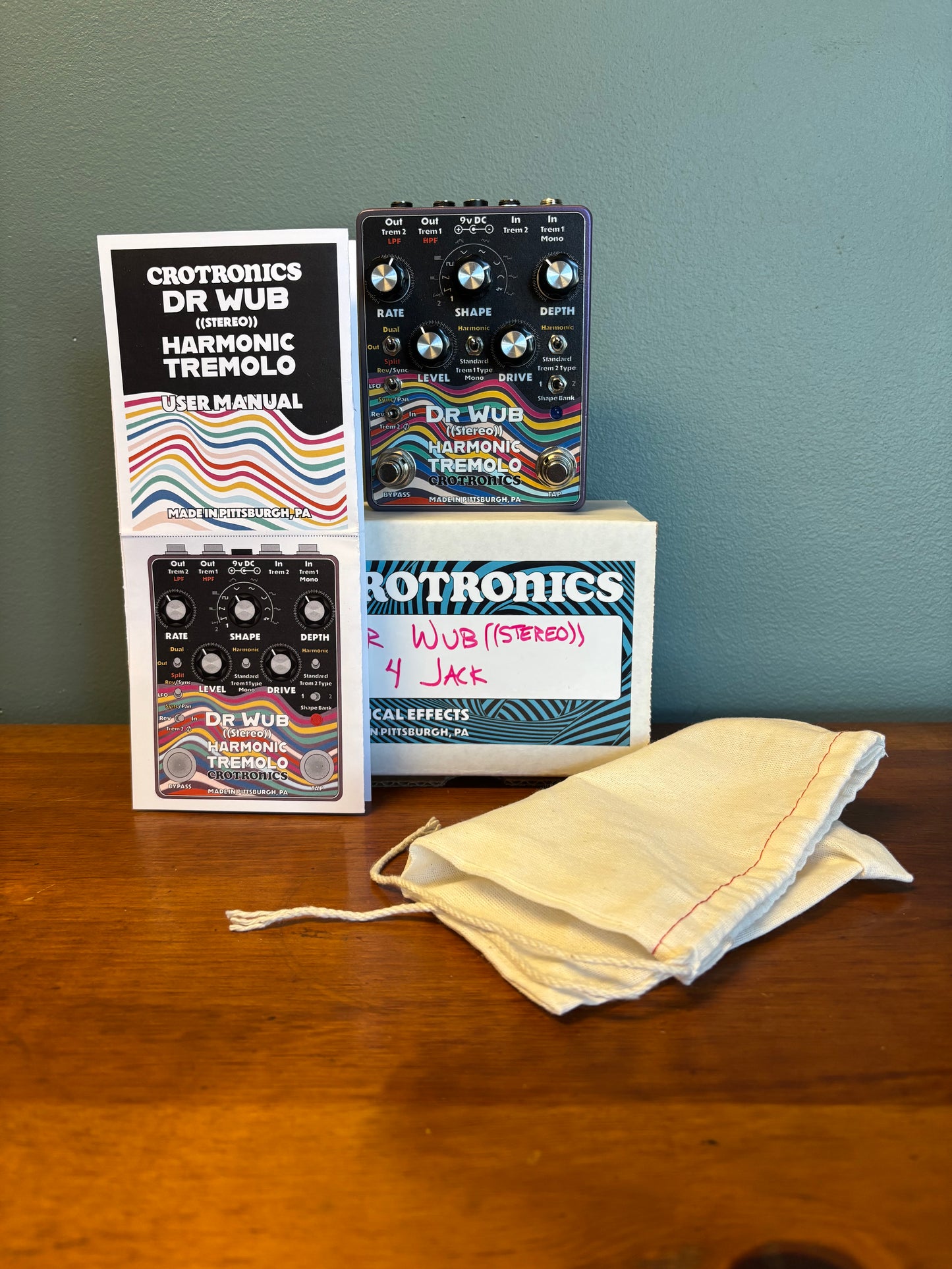 Crotronics Dr Wub Stereo Harmonic Tremolo (4 jack version)