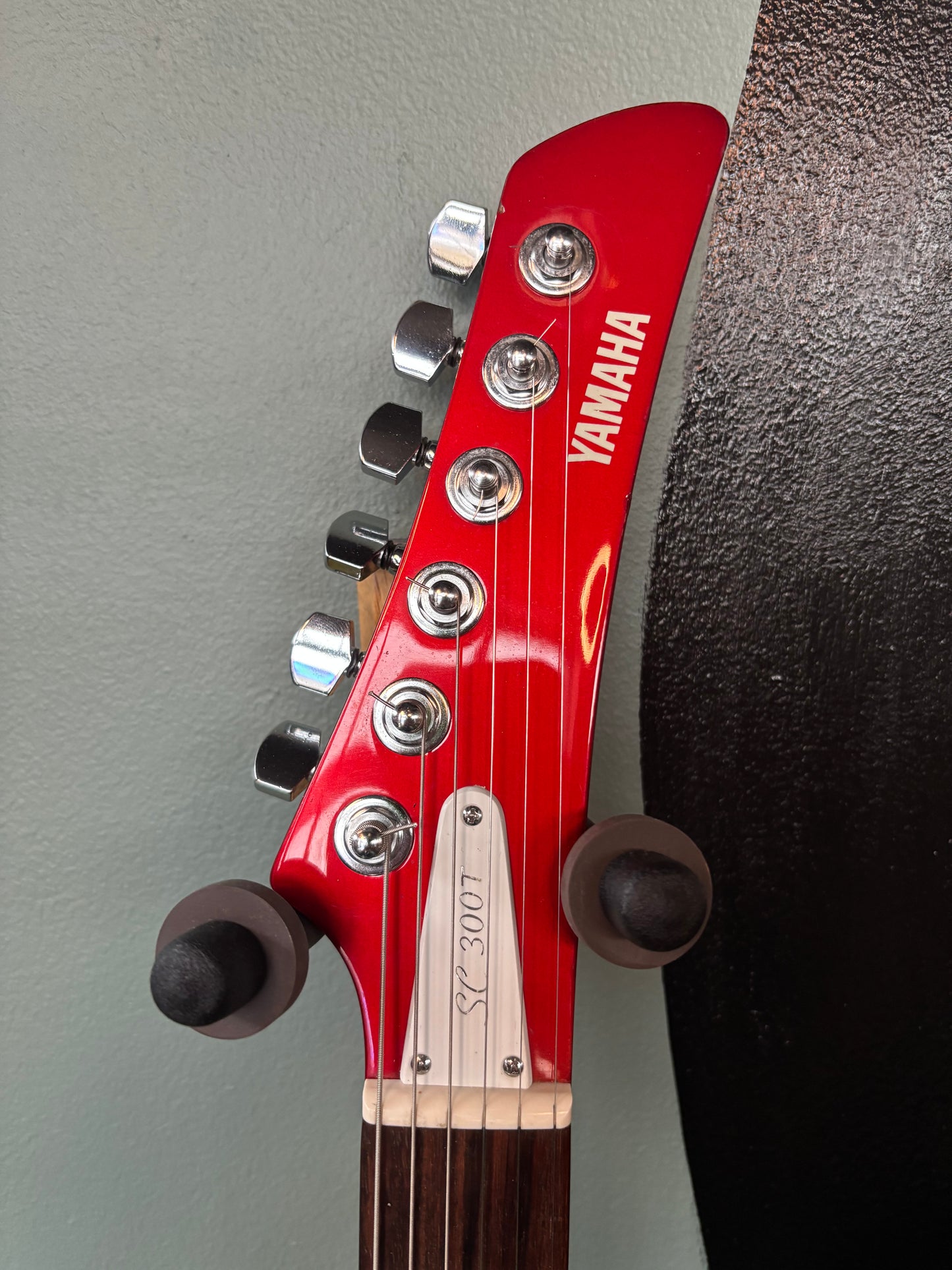 Used Yamaha SC300T