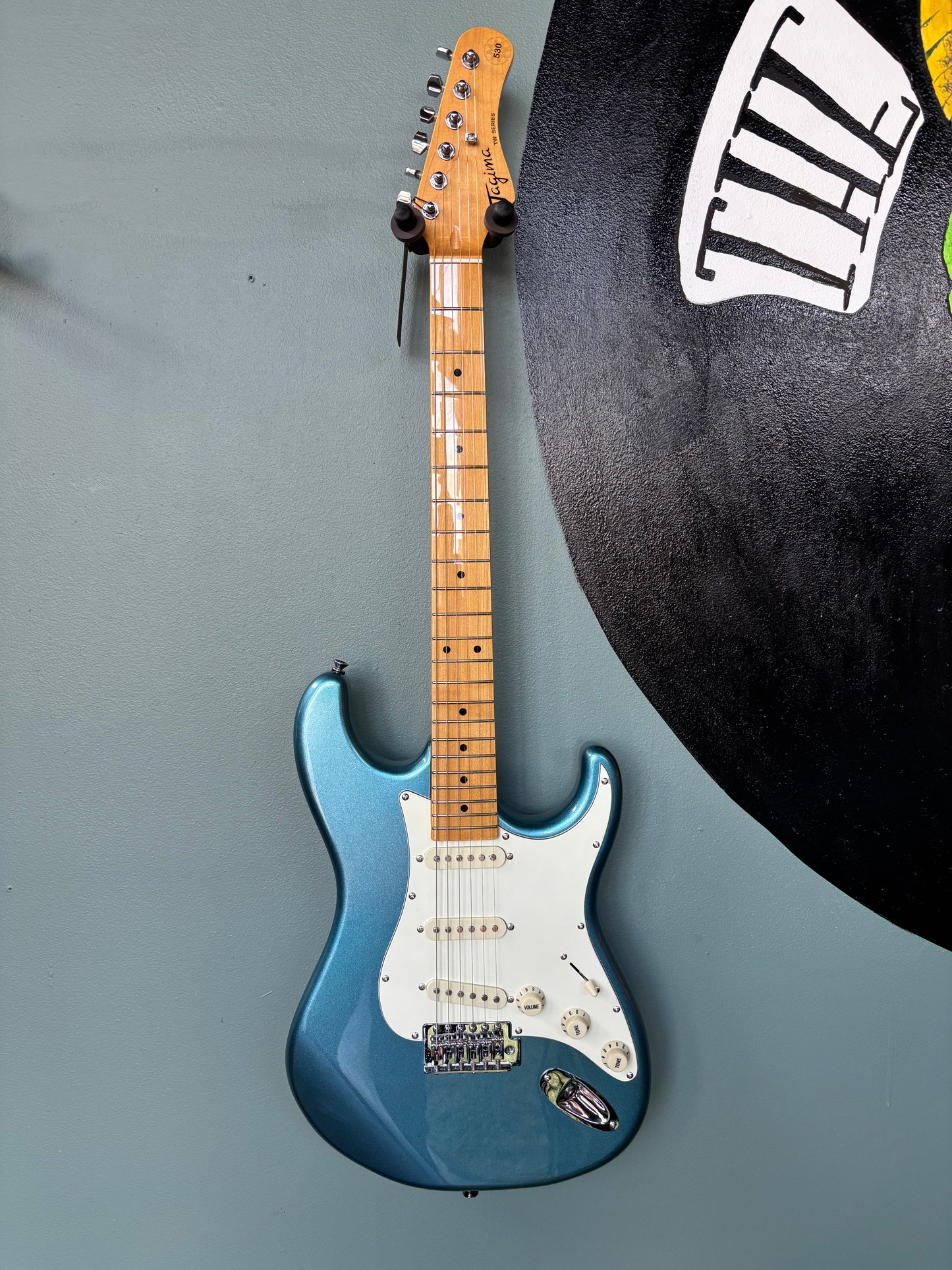 Tagima Usa Tagima TG 530 Double Cut Electric Guitar–Lake Placid Blue