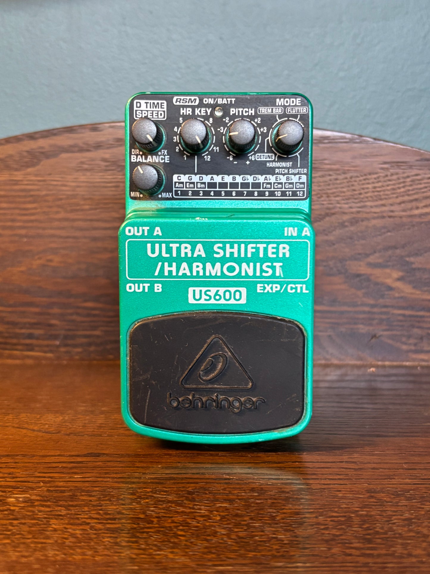 Used Behringer US600 Ultra Shifter Harmonist Pedal