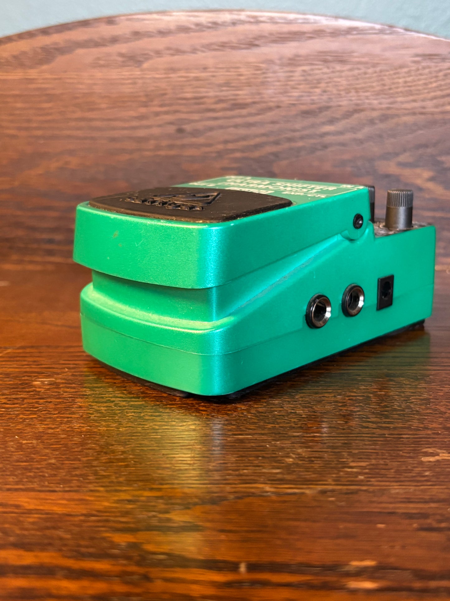 Used Behringer US600 Ultra Shifter Harmonist Pedal