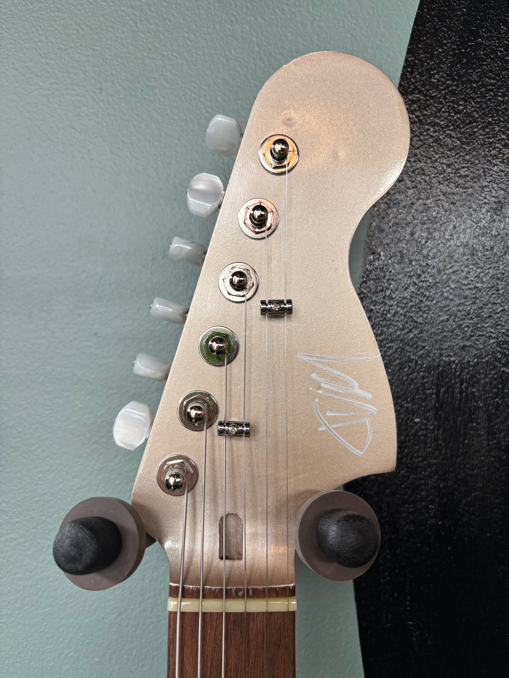 Valentino Guitars EXPL Style 25.5 scale