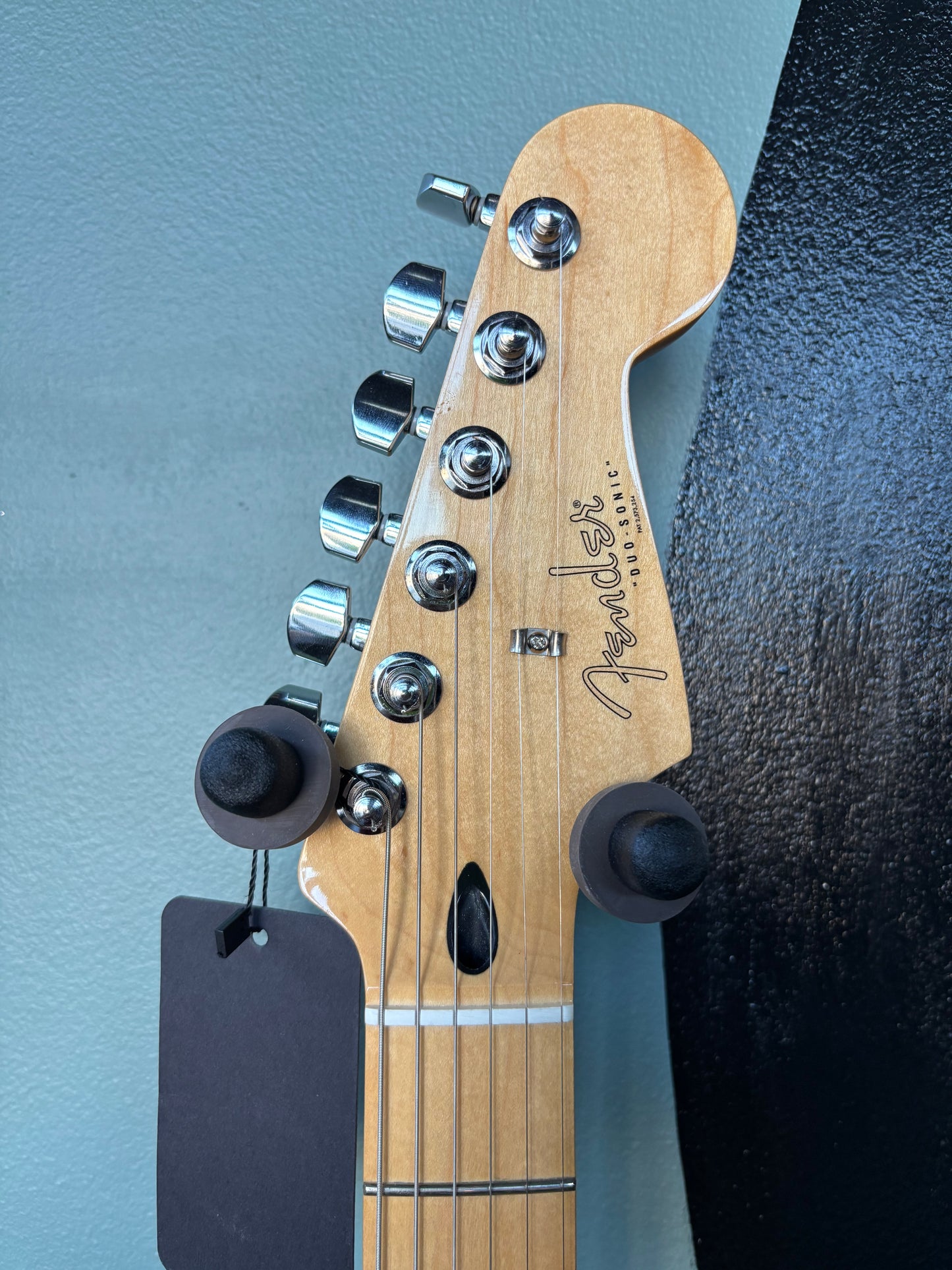 Used Fender Player Duo-Sonic SS w/Antiquity upgrade