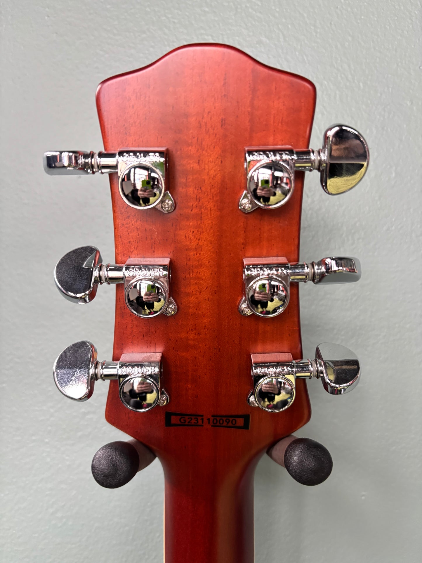 Magneto Velvet Deluxe Electric Guitar