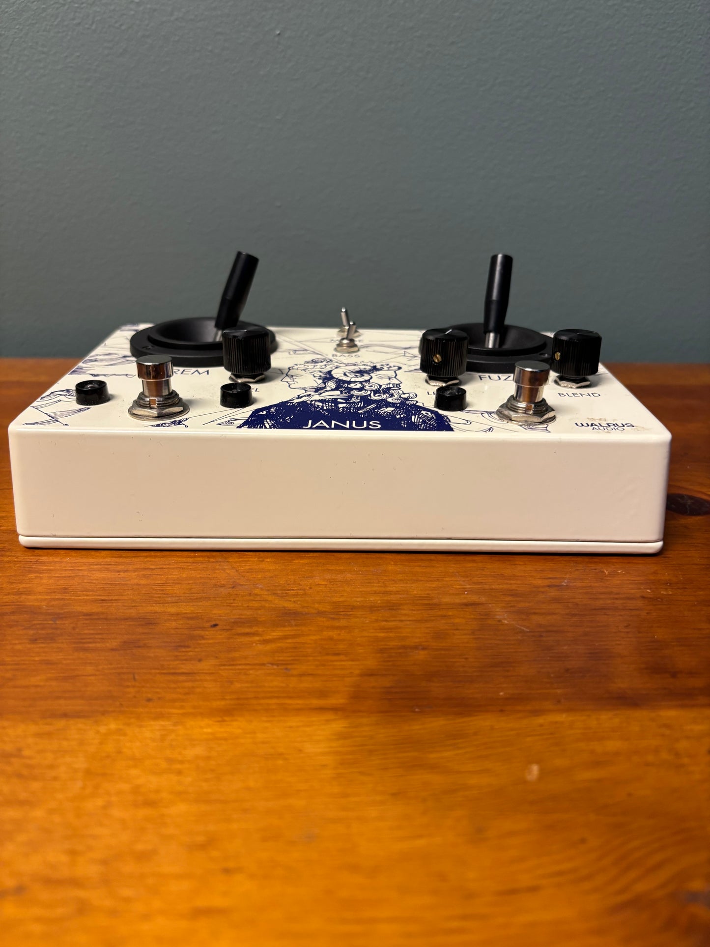 Used Walrus Audio Janus