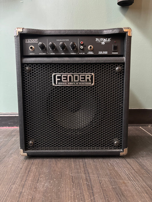 Used Fender Rumble 15w Bass Combo Amp