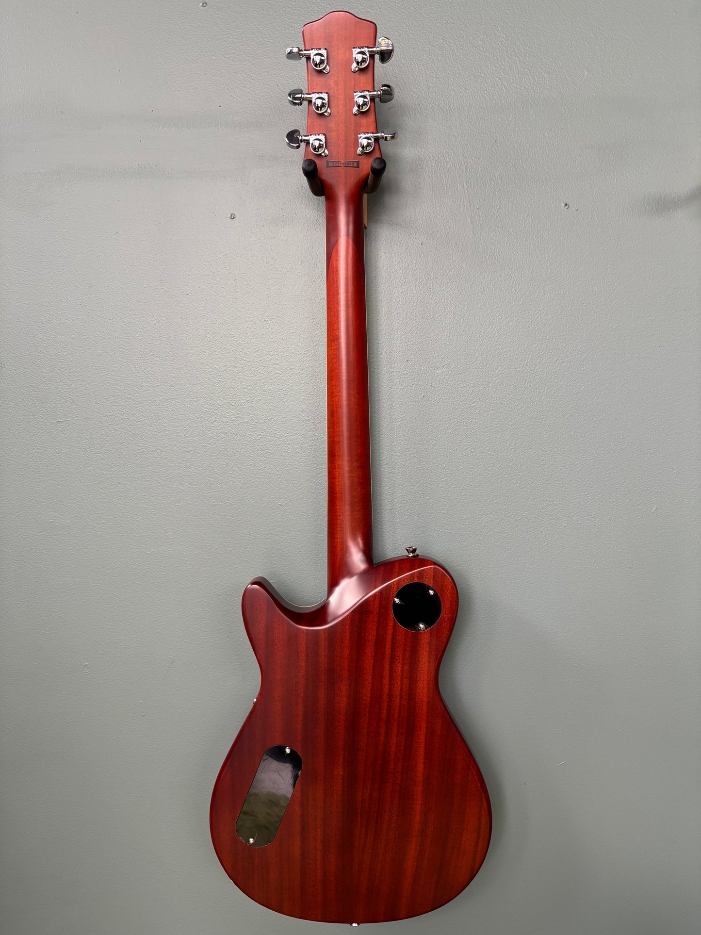 Magneto Velvet Deluxe Electric Guitar