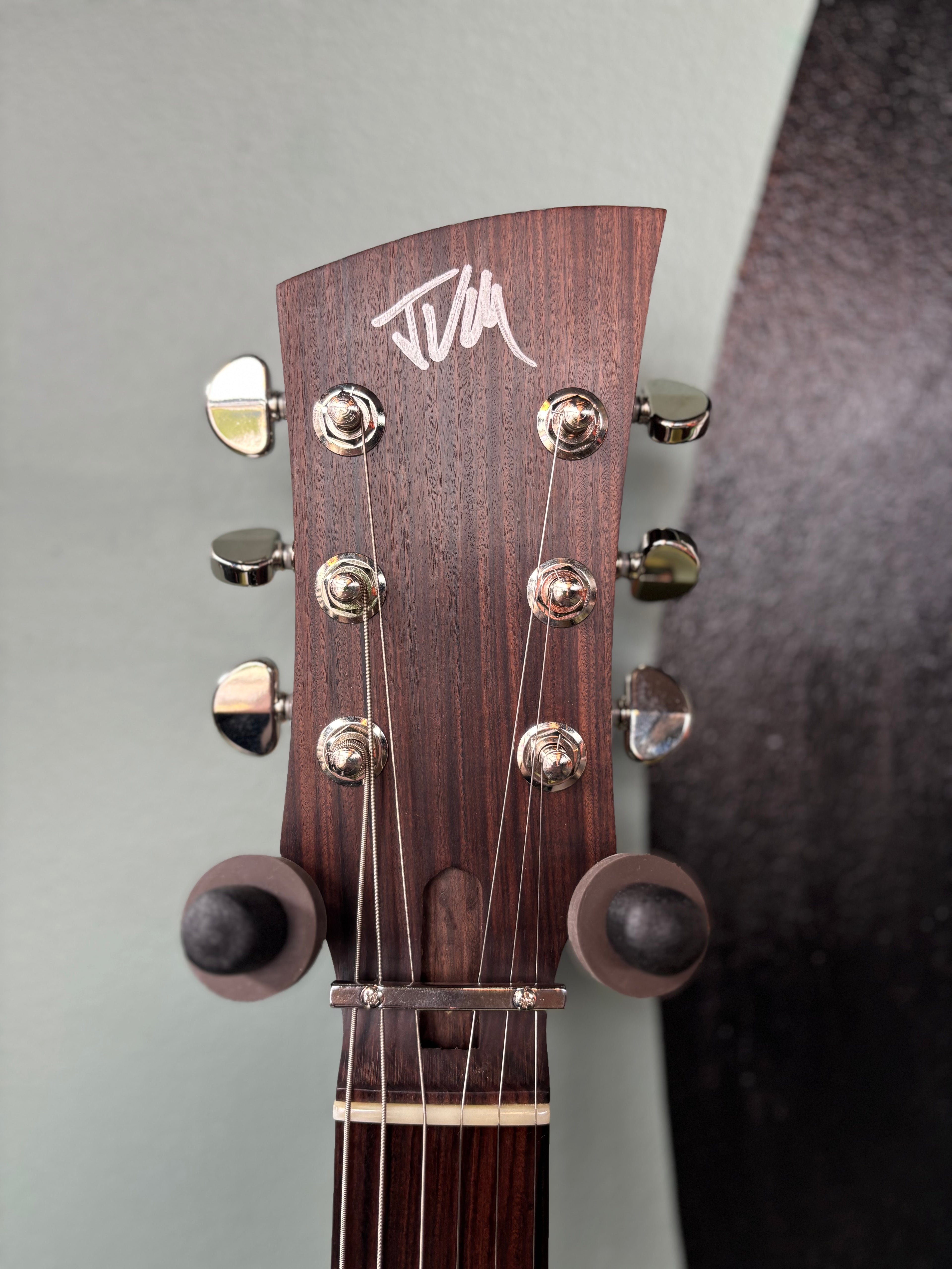 Valentino Guitars - DC Special