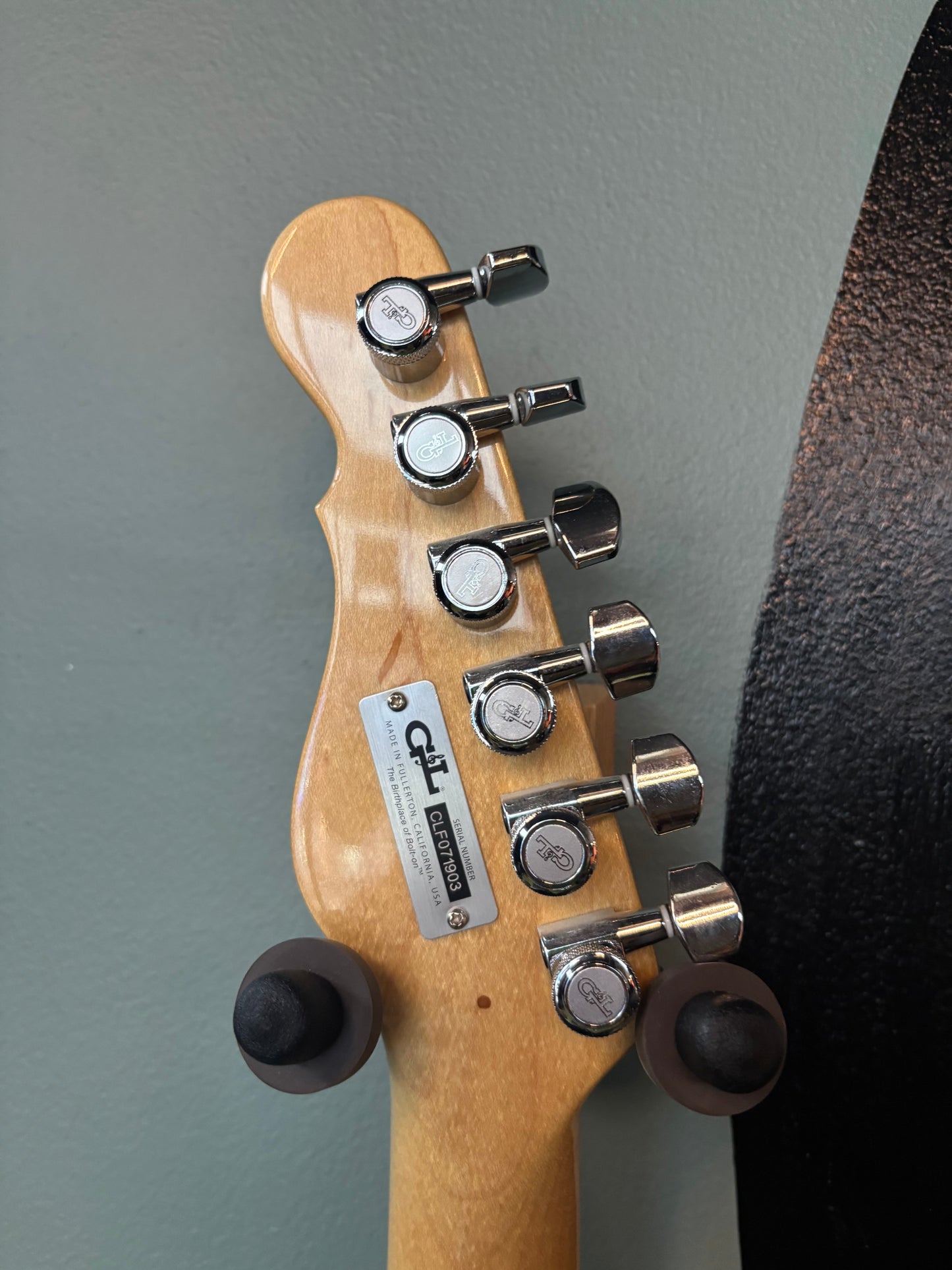 Used G&L Fullerton Deluxe Blonde ASAT Classic Alnico