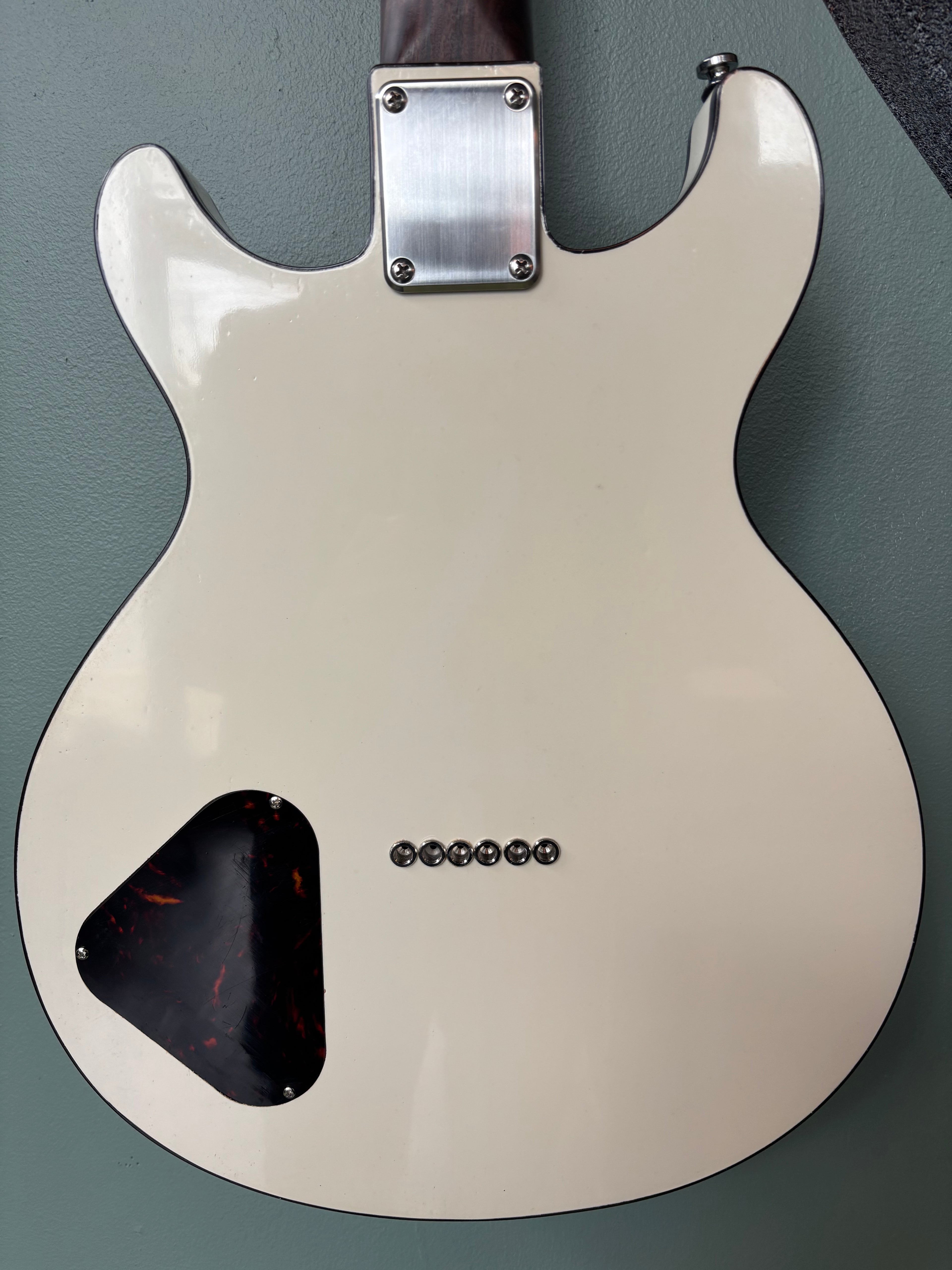 Valentino Guitars - DC Special