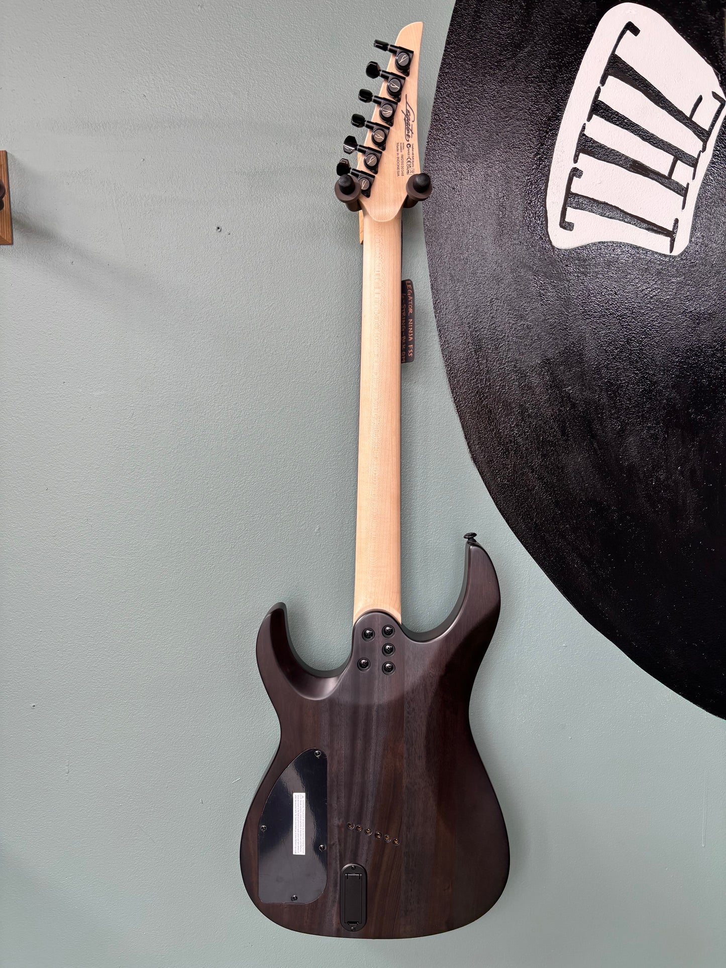 Legator Ninja FSS 6-String - Black Quilted Maple