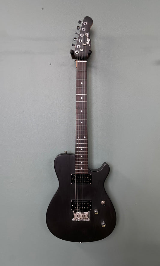 Magneto U-Wave Classic Ash UW-2311 Transparent Black Electric Guitar