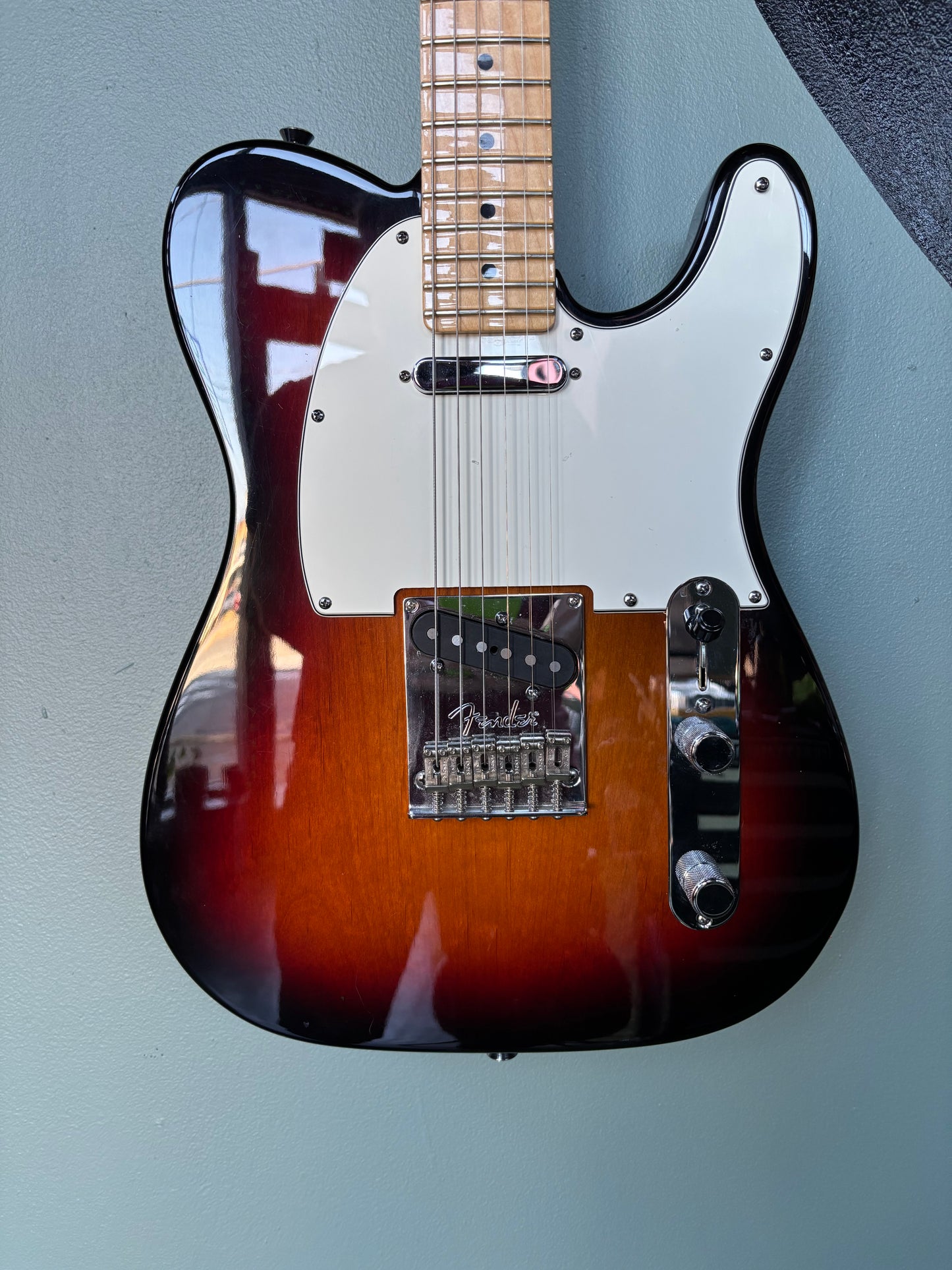 Used 2011 Fender American Standard Telecaster 3tbs