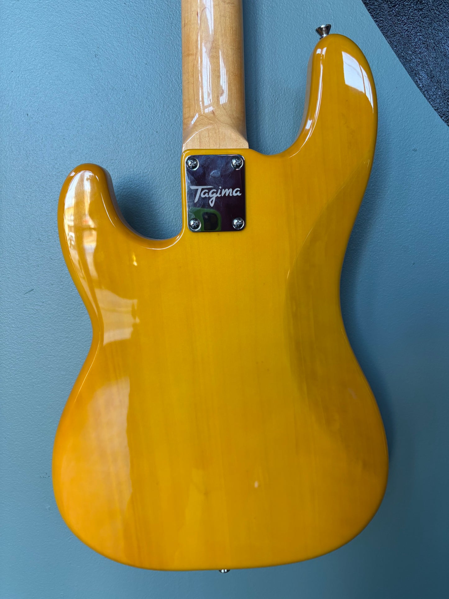Tagima Usa Tagima TW 66 Electric Bass Butterscotch Blonde