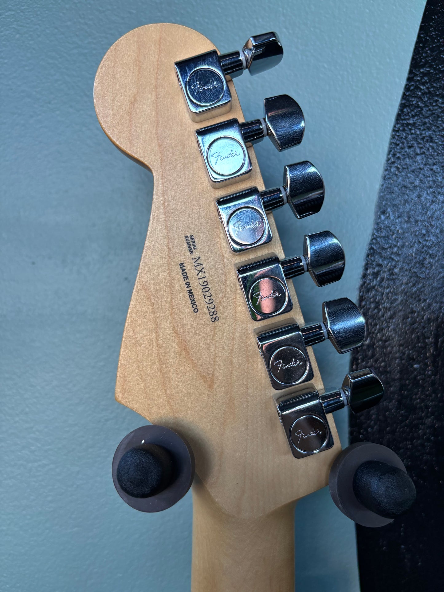 Used Fender Player Duo-Sonic SS w/Antiquity upgrade