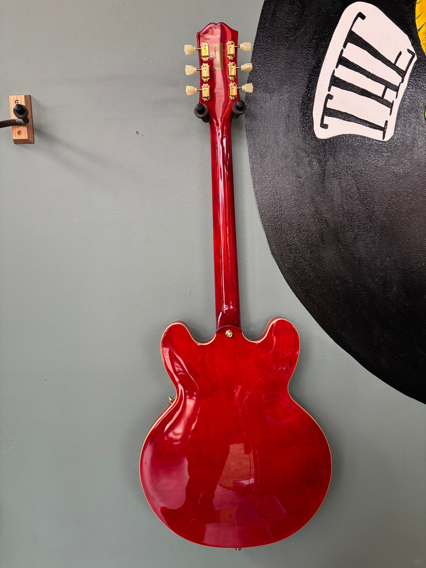 Used (Not really) Epiphone Back to the Future ES-345