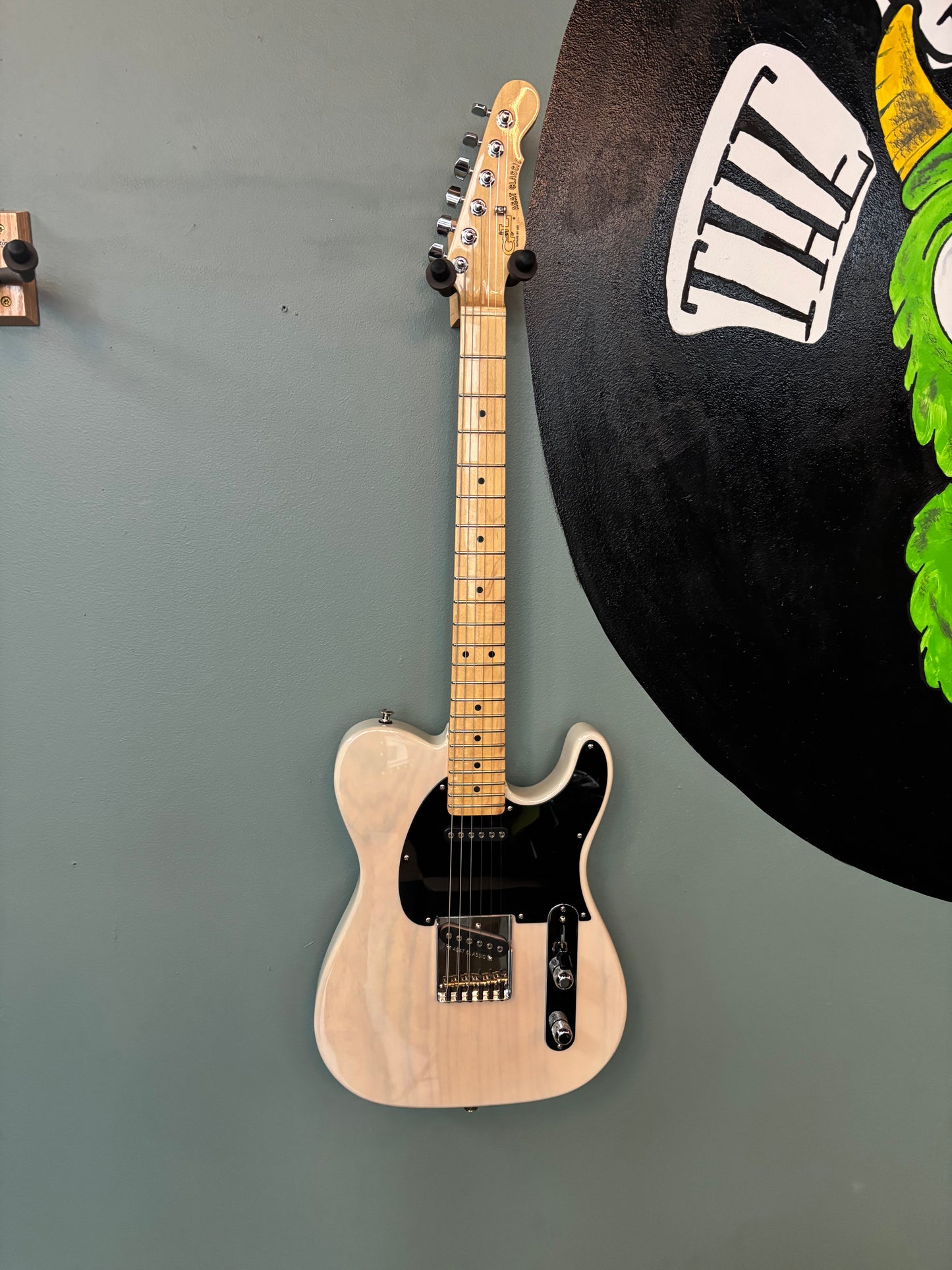 Used G&L Fullerton Deluxe Blonde ASAT Classic Alnico