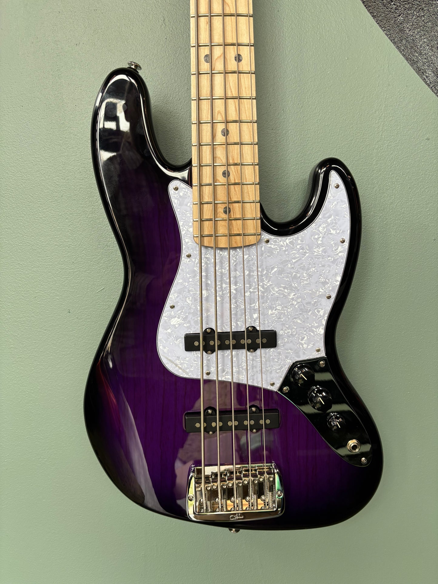 G & L Fullerton Deluxe JB5