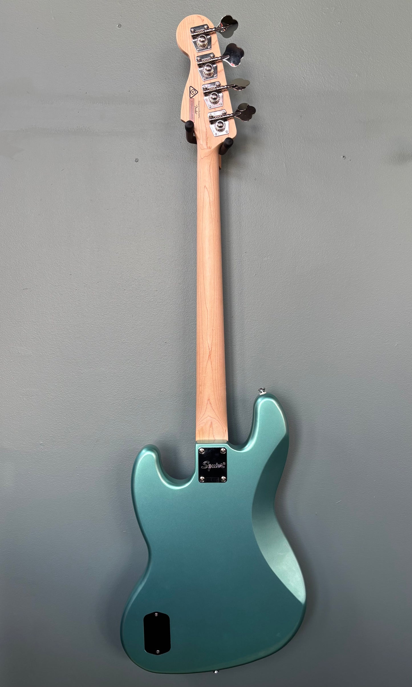 Used Squier Affinity Active Jazz Bass