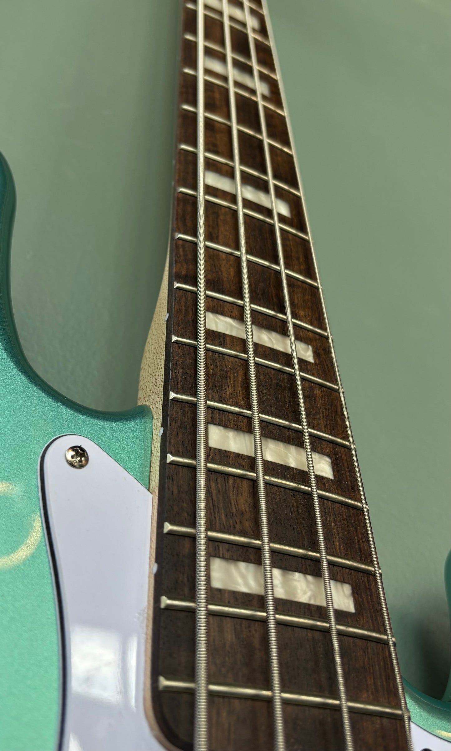 Used Squier Affinity Active Jazz Bass