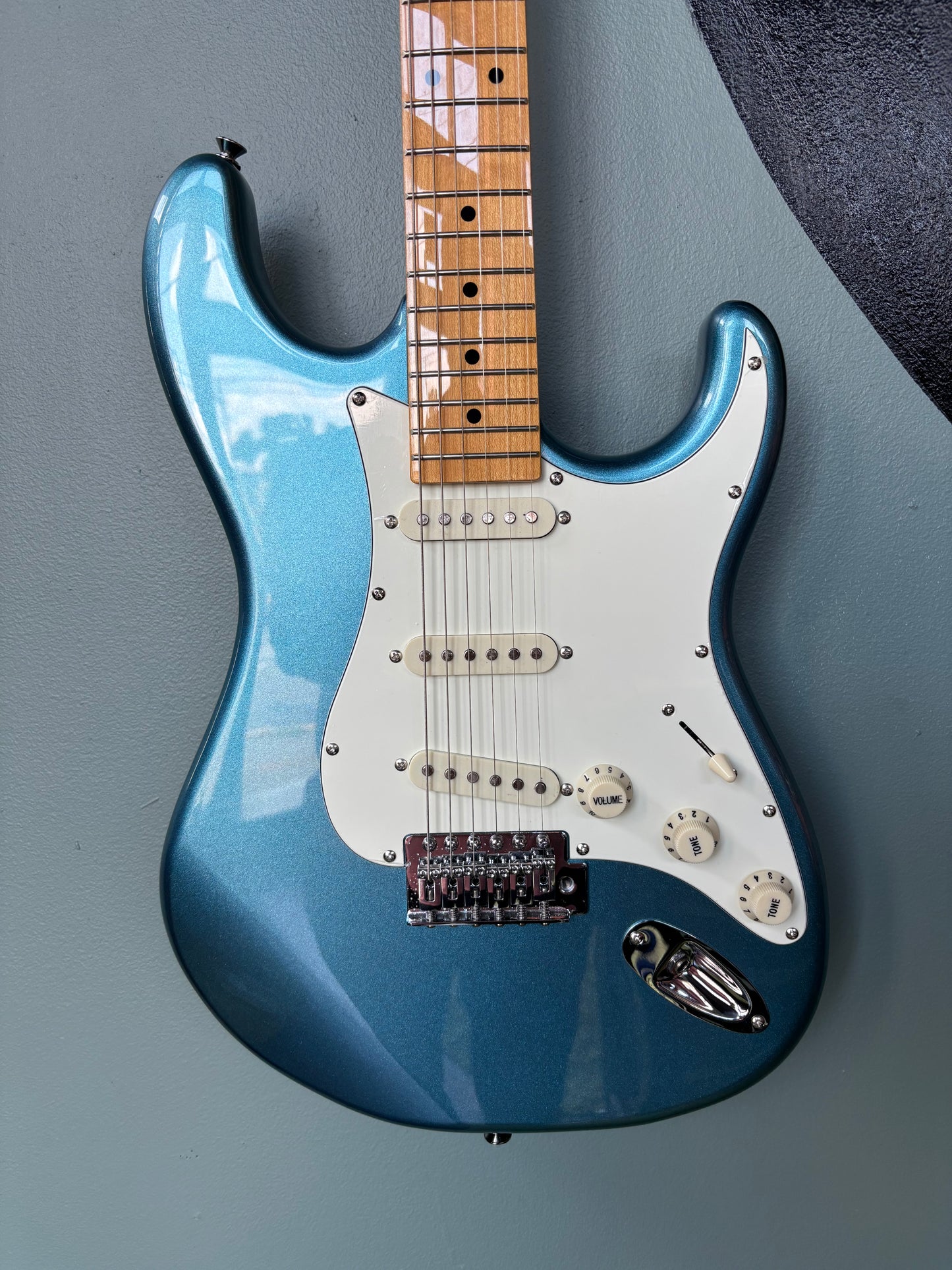 Tagima Usa Tagima TG 530 Double Cut Electric Guitar–Lake Placid Blue