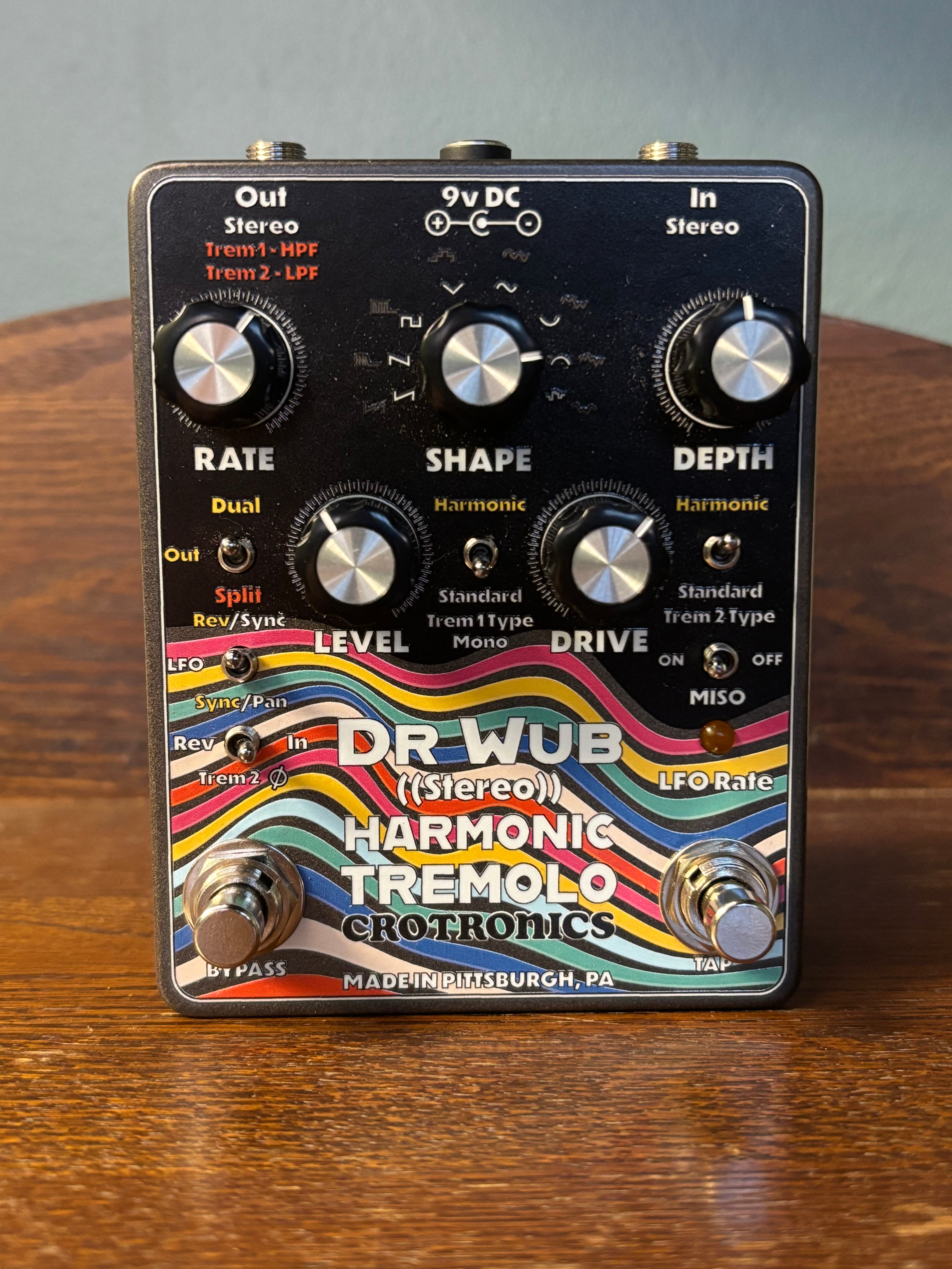 Crotronics Dr Wub Stereo Harmonic Tremolo – The Guitar Shop PGH
