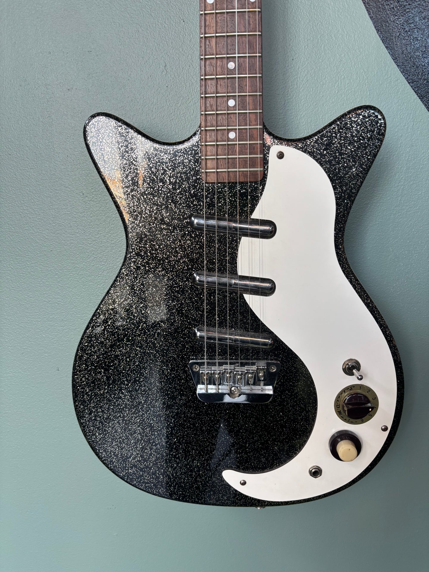 Used Danelectro DC3 Pro