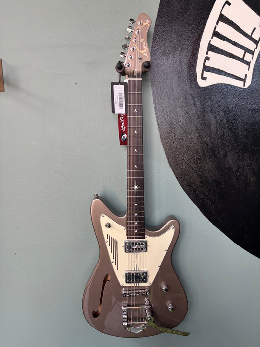 Magneto Starlux SL-4300 Electric Guitar