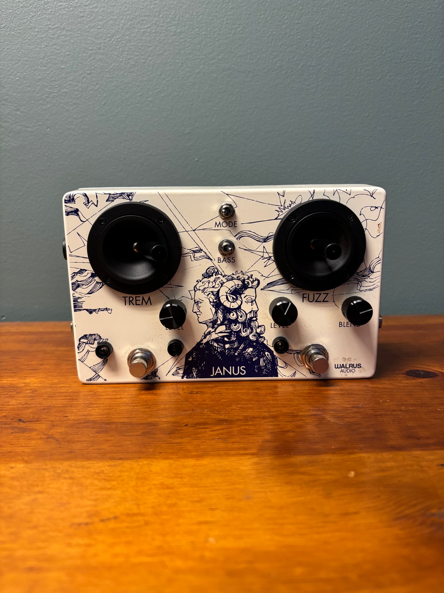 Used Walrus Audio Janus