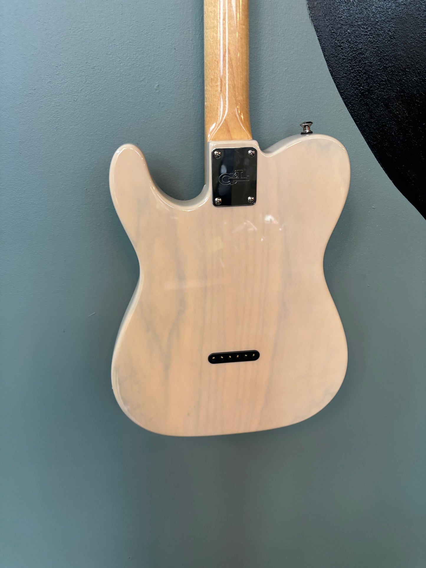 Used G&L Fullerton Deluxe Blonde ASAT Classic Alnico